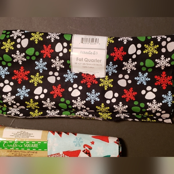 Christmas Fabric Bundle - Picture 8 of 10